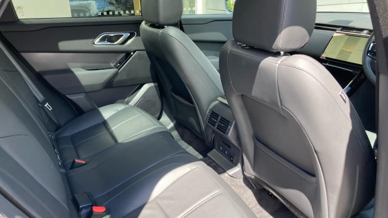 Land Rover Range Rover Velar 2.0 D200 MHEV Dynamic SE 5dr Auto Diesel Estate